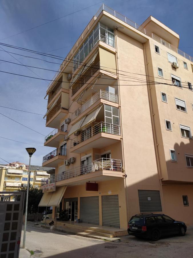 Sunny Apartament Saranda Экстерьер фото